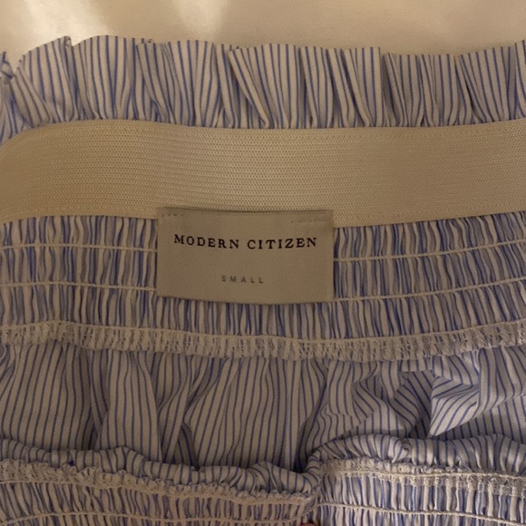 Modern Citizen off the shoulder top - Picture 3 of 3